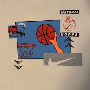 White Nike Graphic T-Shirt